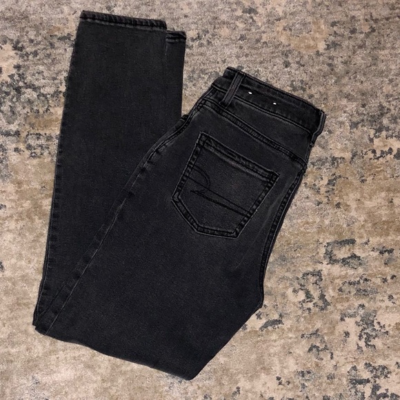 AE Stretch Mom Jean size 0 - Picture 7 of 9